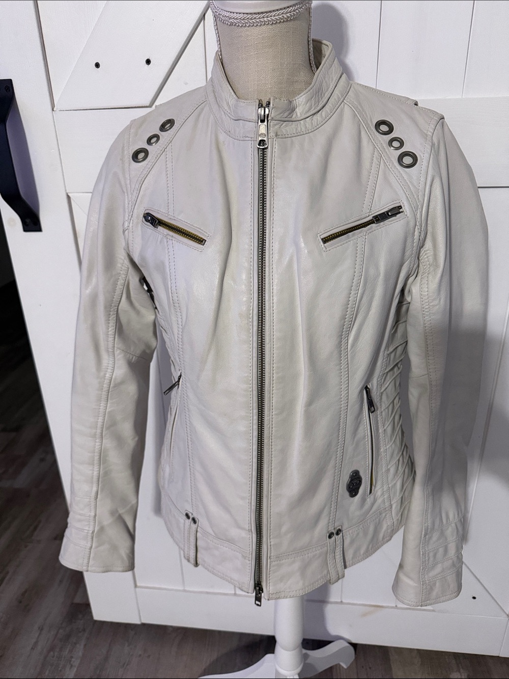 Women's Harley Davidson riding jacket (wear)